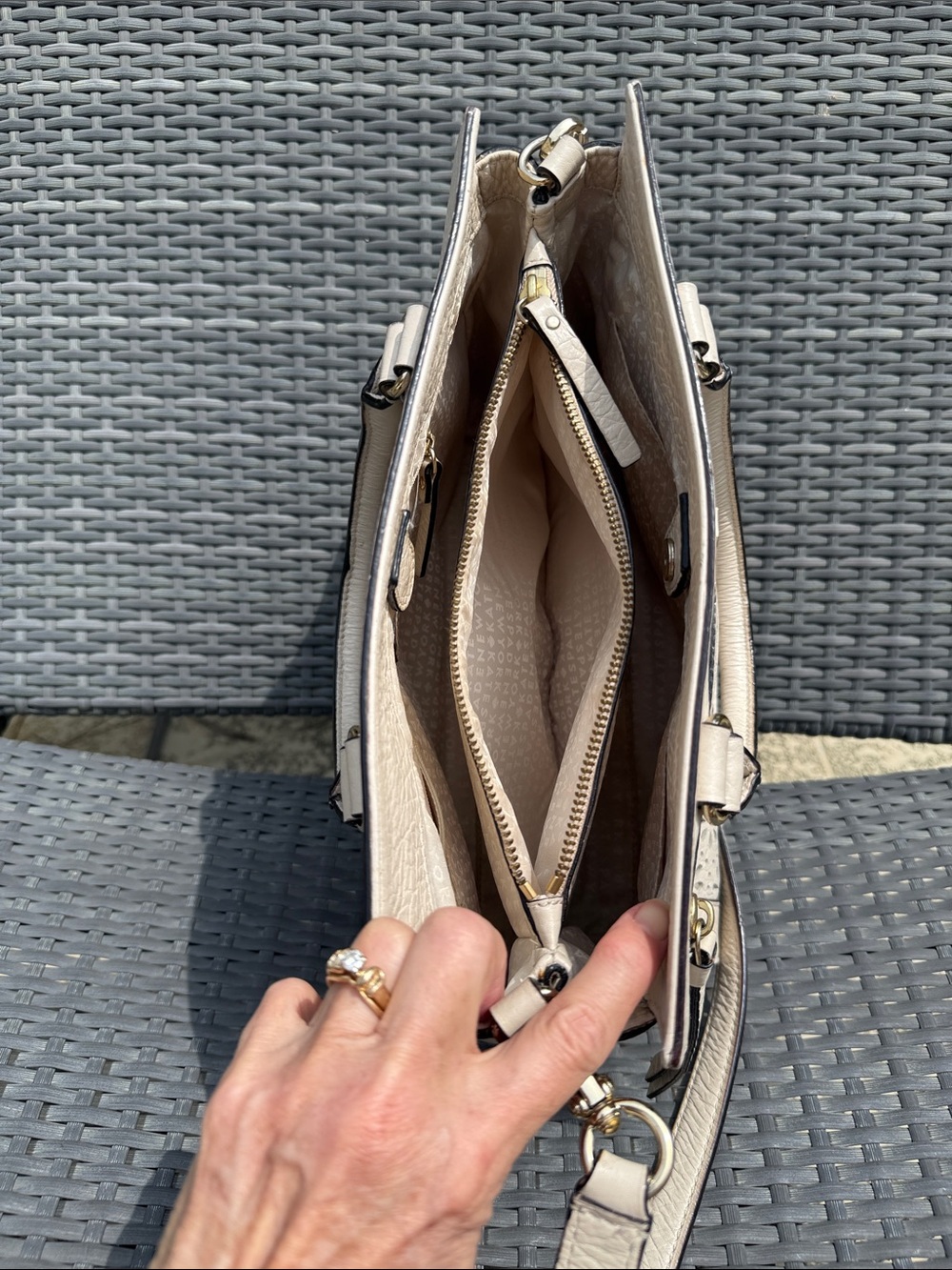 kate spade New York Perri Lane Romy Satchel - Picture 7 of 12